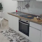 Casa Nanuzza بيت للعطل