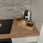 Casa Nanuzza بيت للعطل